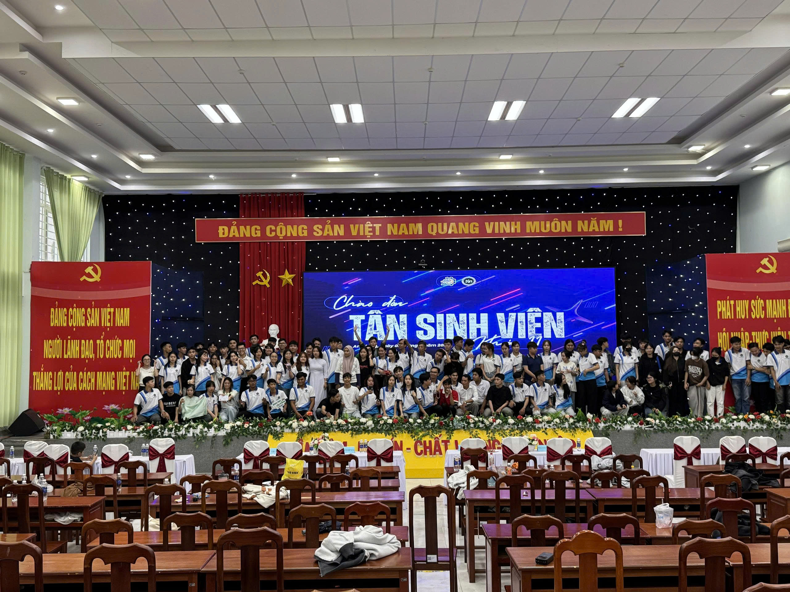 Chào đón tân sinh viên K11 2025