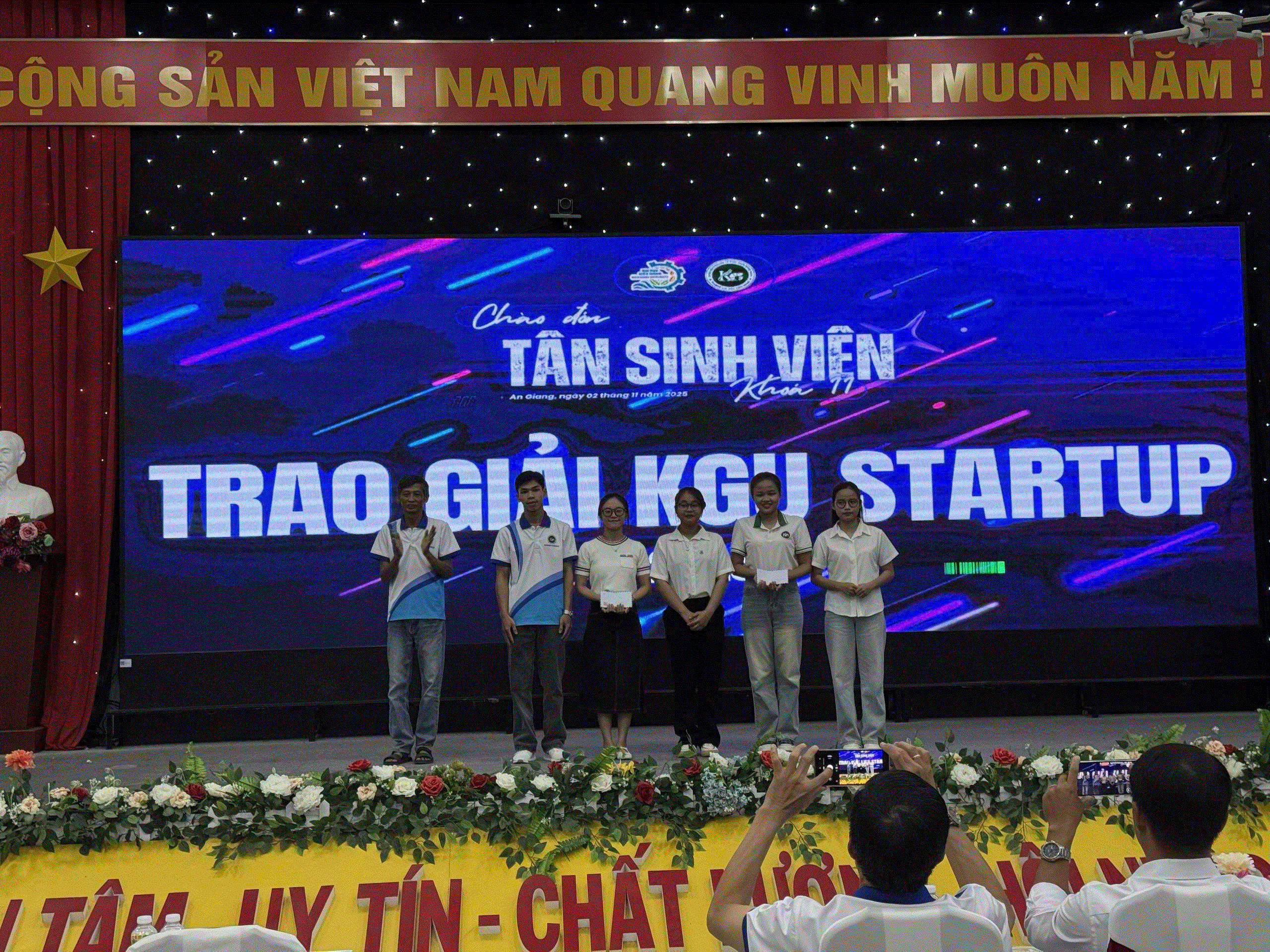 Chào đón tân sinh viên K11 2025